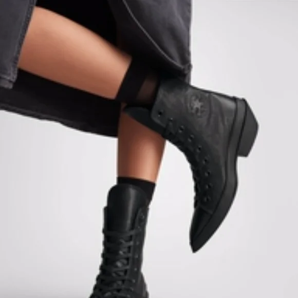 Converse Black Lace-Up Women's Leather Ankle Boots // Chuck 70 De Luxe Pointed - Picture 1 of 3